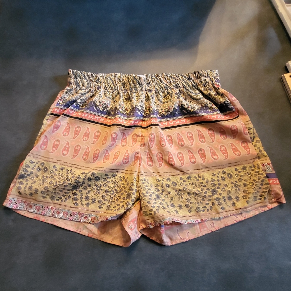Womens Pronto USA Paisley Casual Bohemian Shorts with Elastic Waistband